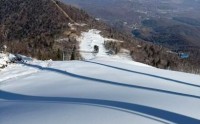 亚布力滑雪场今冬实现“三山贯通联滑” 滑雪者可“滑遍亚布力”亚布力滑雪场今冬实现“三山贯通联滑” 滑雪者可“滑遍亚布力”