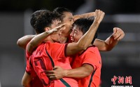 中国男足逆转朝鲜队 张玉宁：拿下这场比赛是对每位球员的肯定