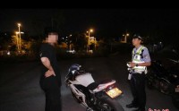 广西柳州开出全国首单 男子因改装车辆噪声扰民被罚