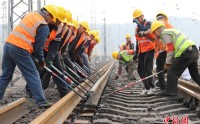 “中国重载第一路”大秦铁路春季集中修提前3天完成