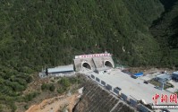 黎霍高速太岳山隧道贯通 全长11.1千米