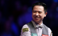 斯诺克大师赛：中国选手吴宜泽、肖国栋晋级八强,斯诺克大师赛：中国选手吴宜泽、肖国栋晋级八强
